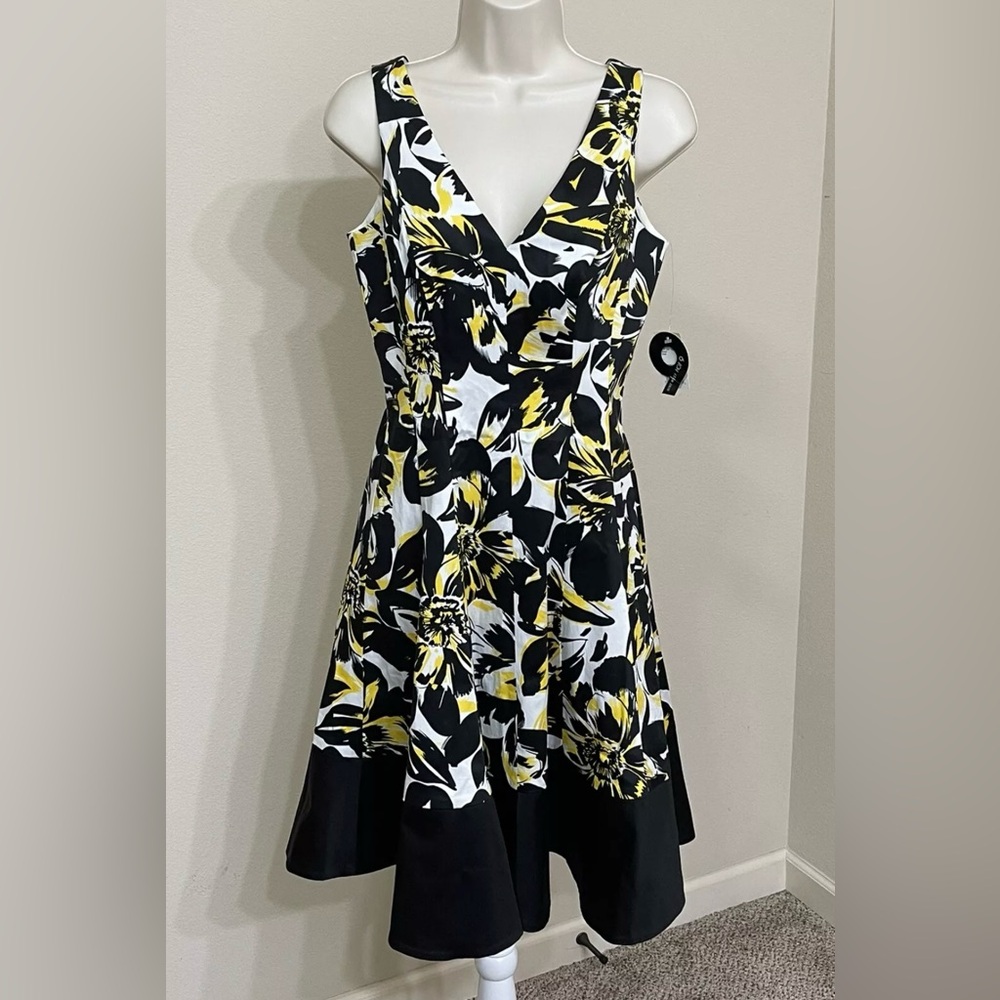 Nine West Women’s Black & Yellow Floral Print Fit & Flare V-Neck Dress s 4